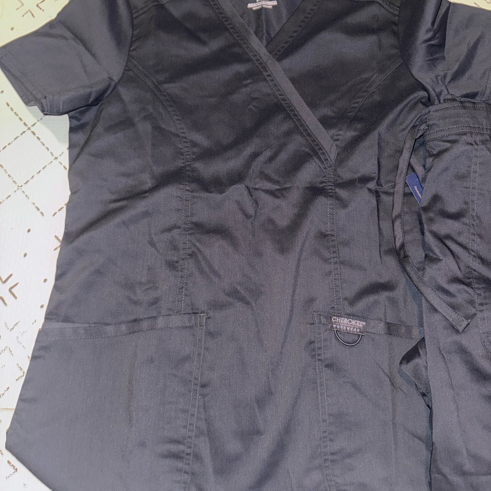 NWT Cherokee workwear Dark Grey Scrub Set